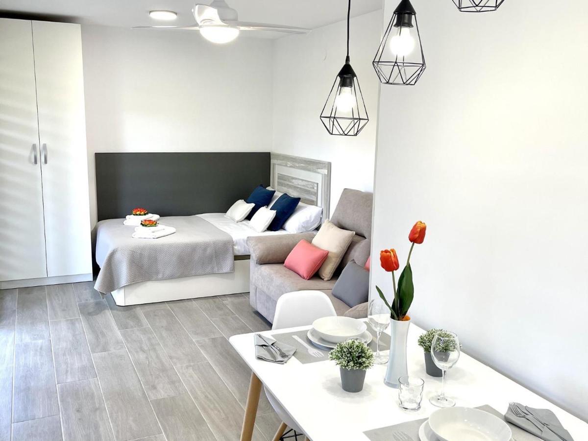 Apartbeach Novelty 3º Frente Playa Y Gran Terraza سالو المظهر الخارجي الصورة