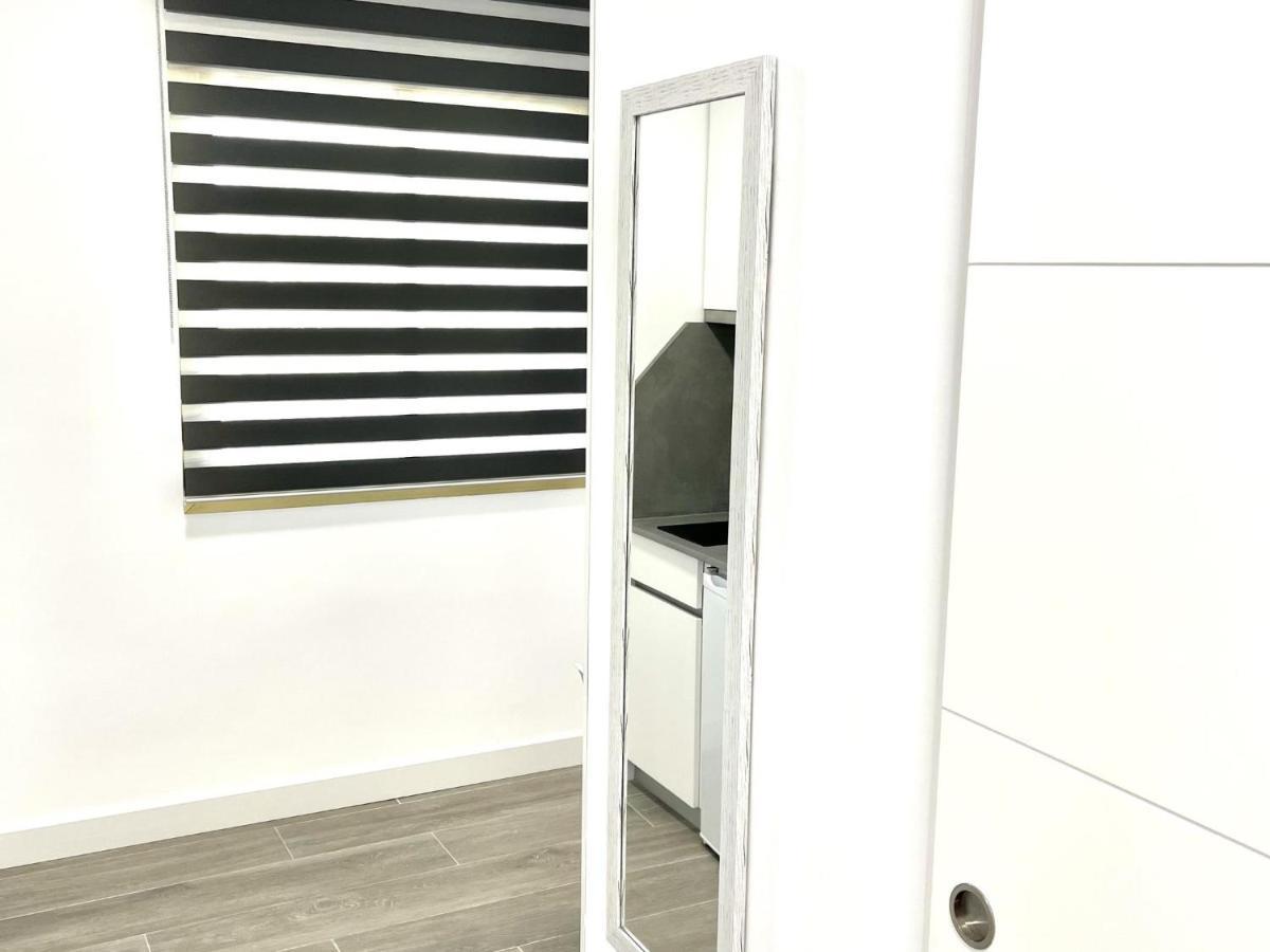 Apartbeach Novelty 3º Frente Playa Y Gran Terraza سالو المظهر الخارجي الصورة
