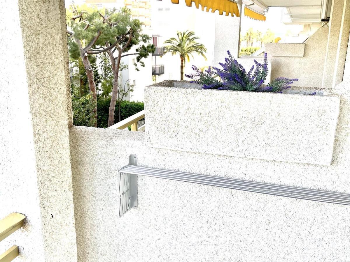 Apartbeach Novelty 3º Frente Playa Y Gran Terraza سالو المظهر الخارجي الصورة